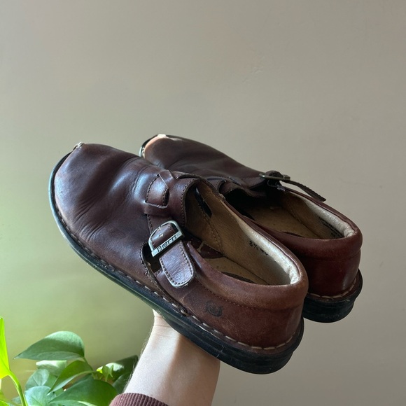 Born Shoes - Born | Brown Leather Buckle Loafers  ~ Slip On ~ Y2K ~ 90's ~ Size 8.5 40